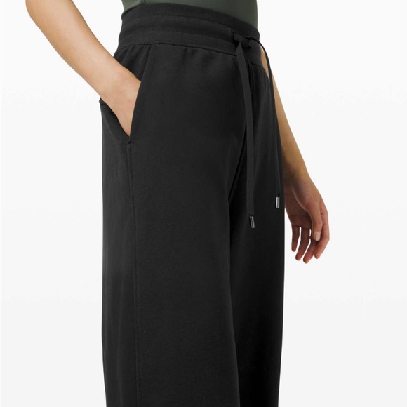 Lululemon Super High Rise Jogger Relaxed Fit French Terry Full Length Black 4 - Picture 6 of 6